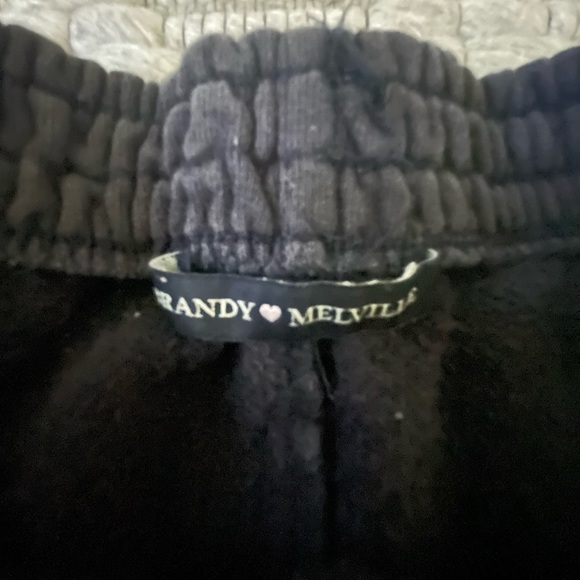 Bandy Melville shorts - Picture 2 of 3